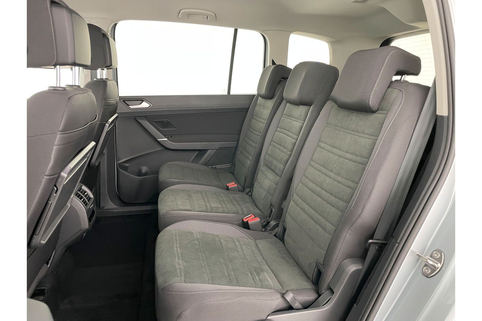 Volkswagen Touran 1.5 TSI DSG New Edition R-Line *AHK*ACC* foto 14