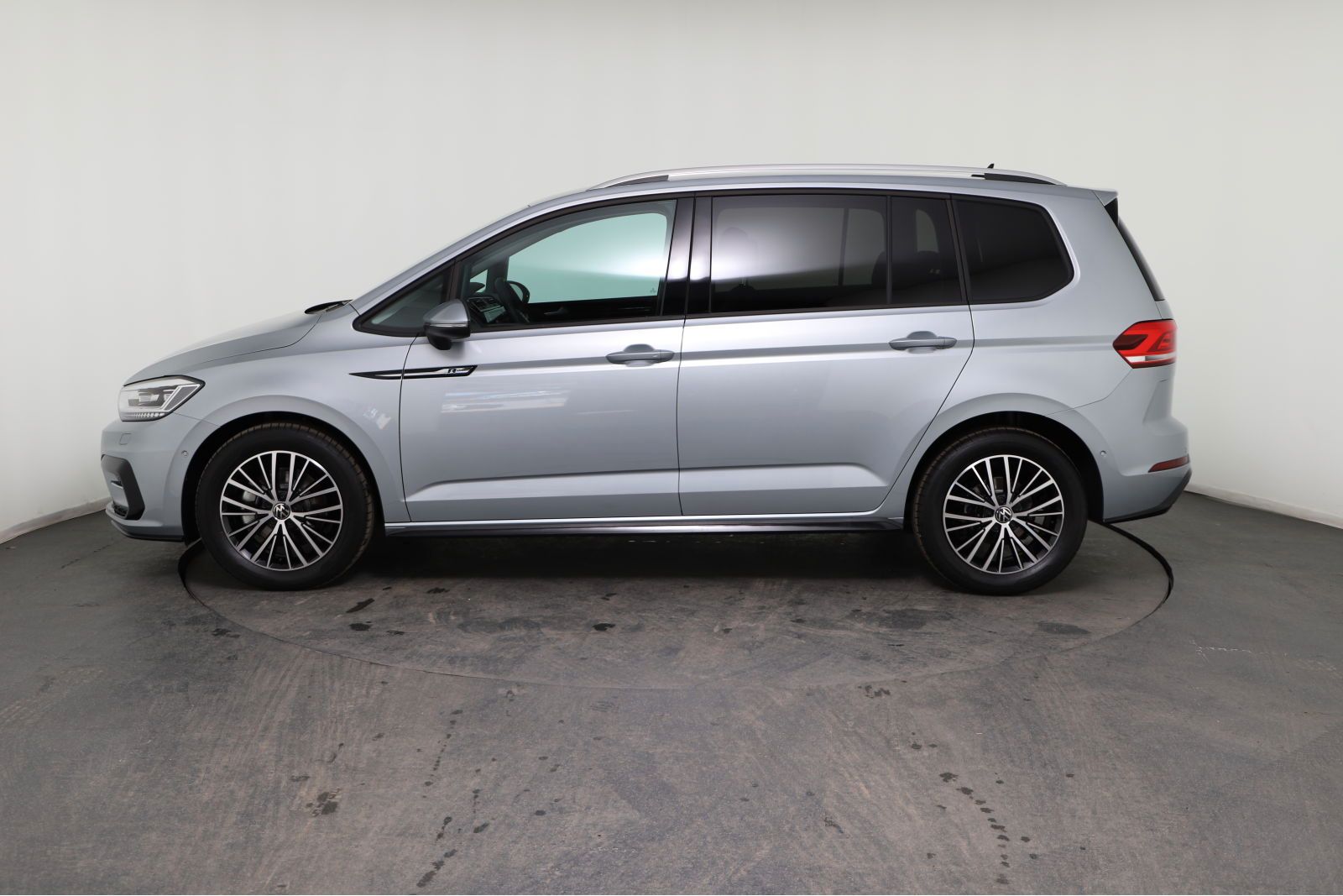 Volkswagen Touran 1.5 TSI DSG New Edition R-Line *AHK*ACC* foto 5