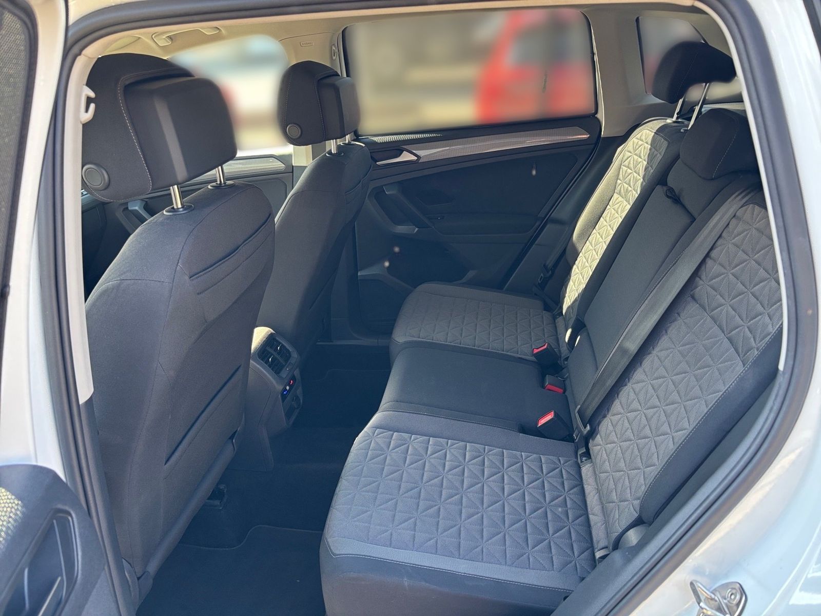 Volkswagen Tiguan 2.0 TDI DSG Life *LED*NAVI*PARKSENSOR* foto 14