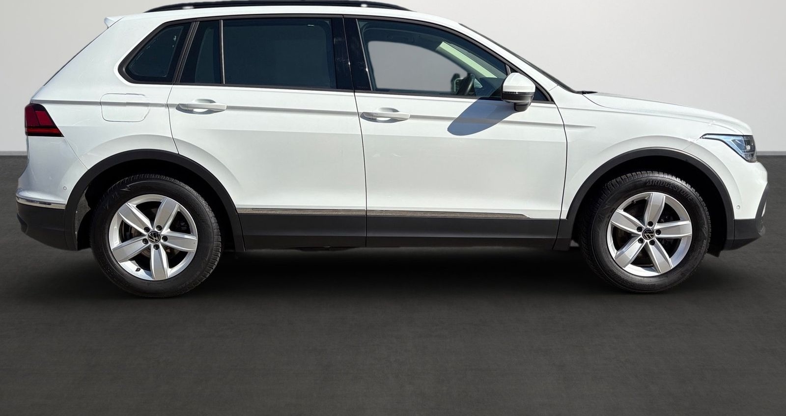 Volkswagen Tiguan 2.0 TDI DSG Life *LED*NAVI*PARKSENSOR* foto 7