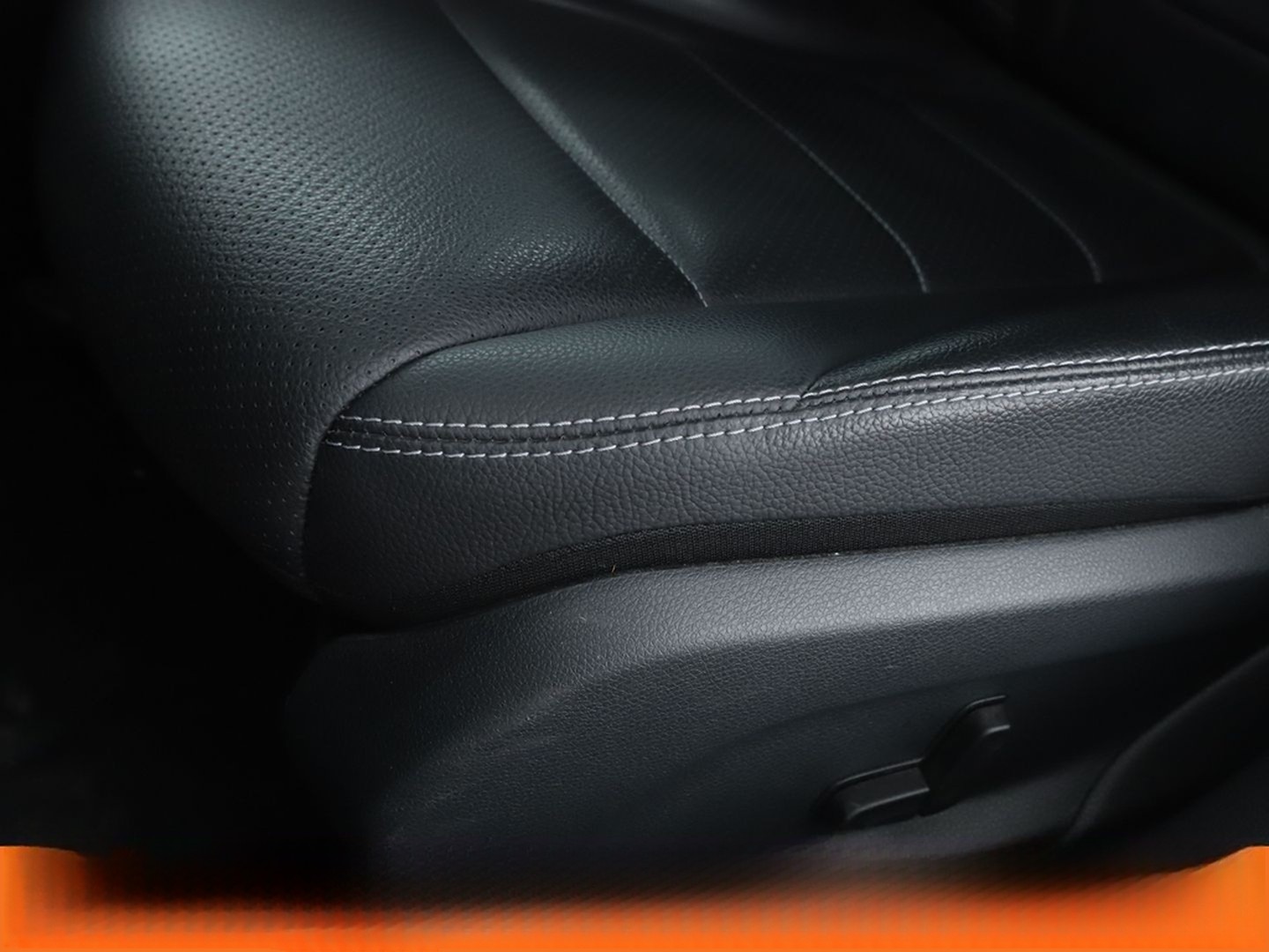 Mercedes-Benz  C 400 4Matic AMG Line Aut.*NAVI*ACC*SHZ* foto 30