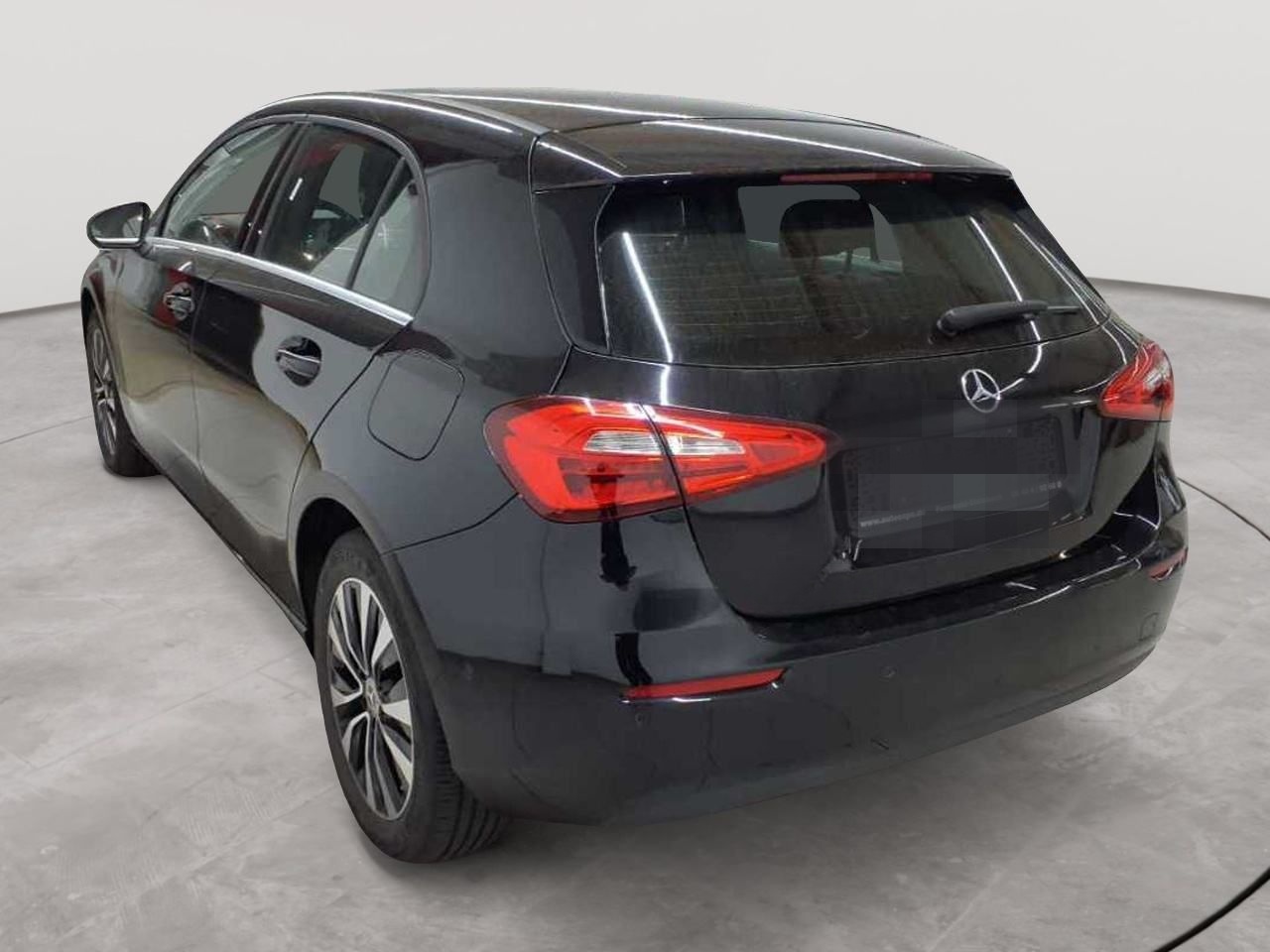 Mercedes-Benz A 250 e 8G-DCT Style BusiP MBUX KAM SHZ foto 2