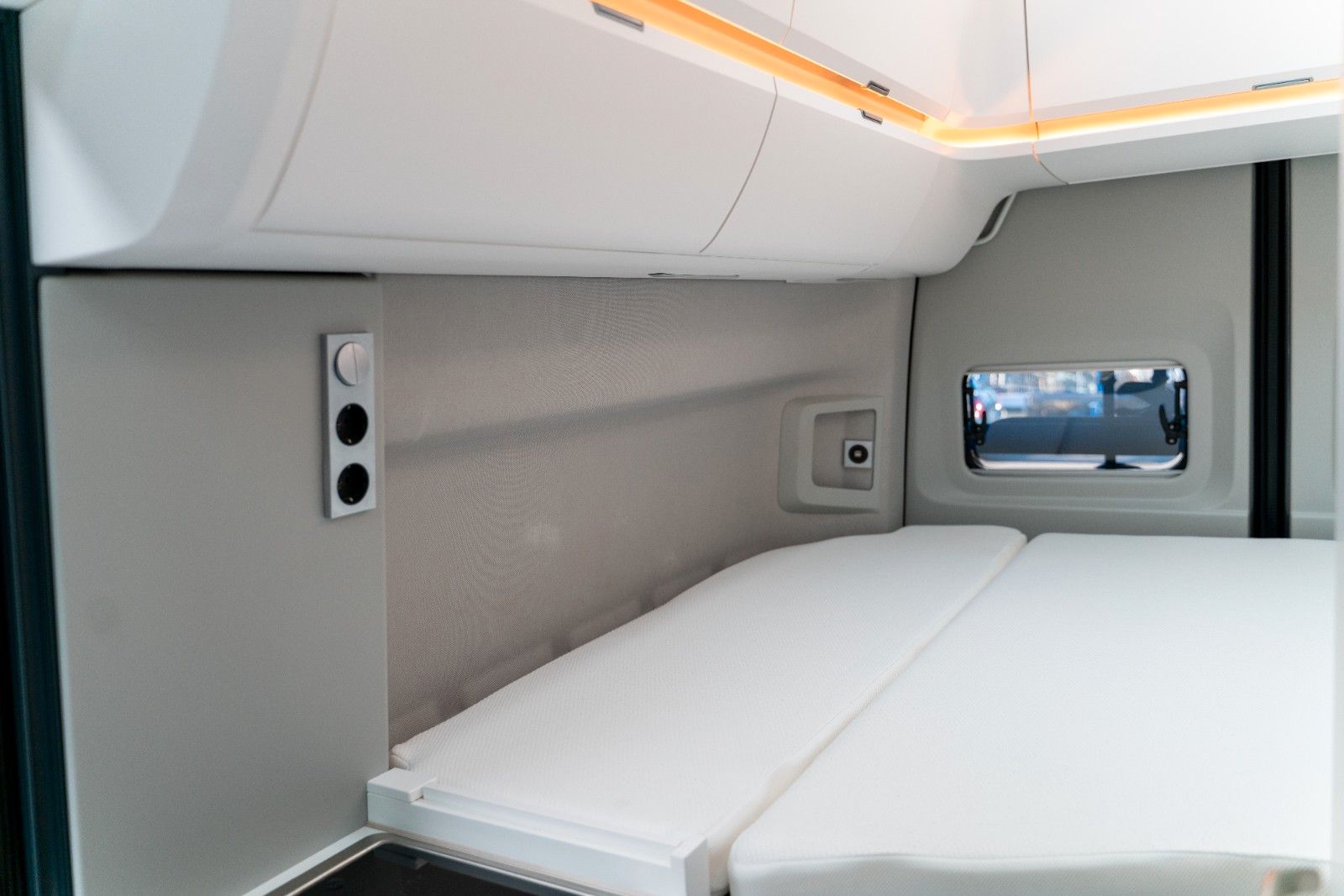 Volkswagen Crafter Grand California 600 FWD foto 19