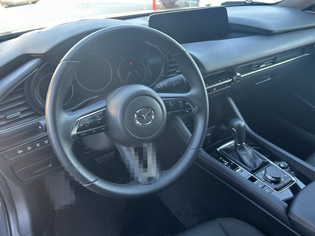 Mazda 3 2.5L e-SKYACTIV G 140ps 6AT FWD Homura foto 11