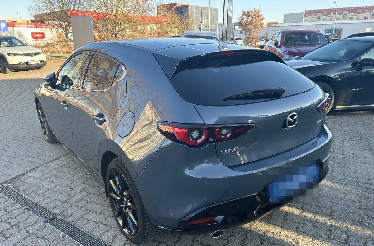 Mazda 3 2.5L e-SKYACTIV G 140ps 6AT FWD Homura foto 3