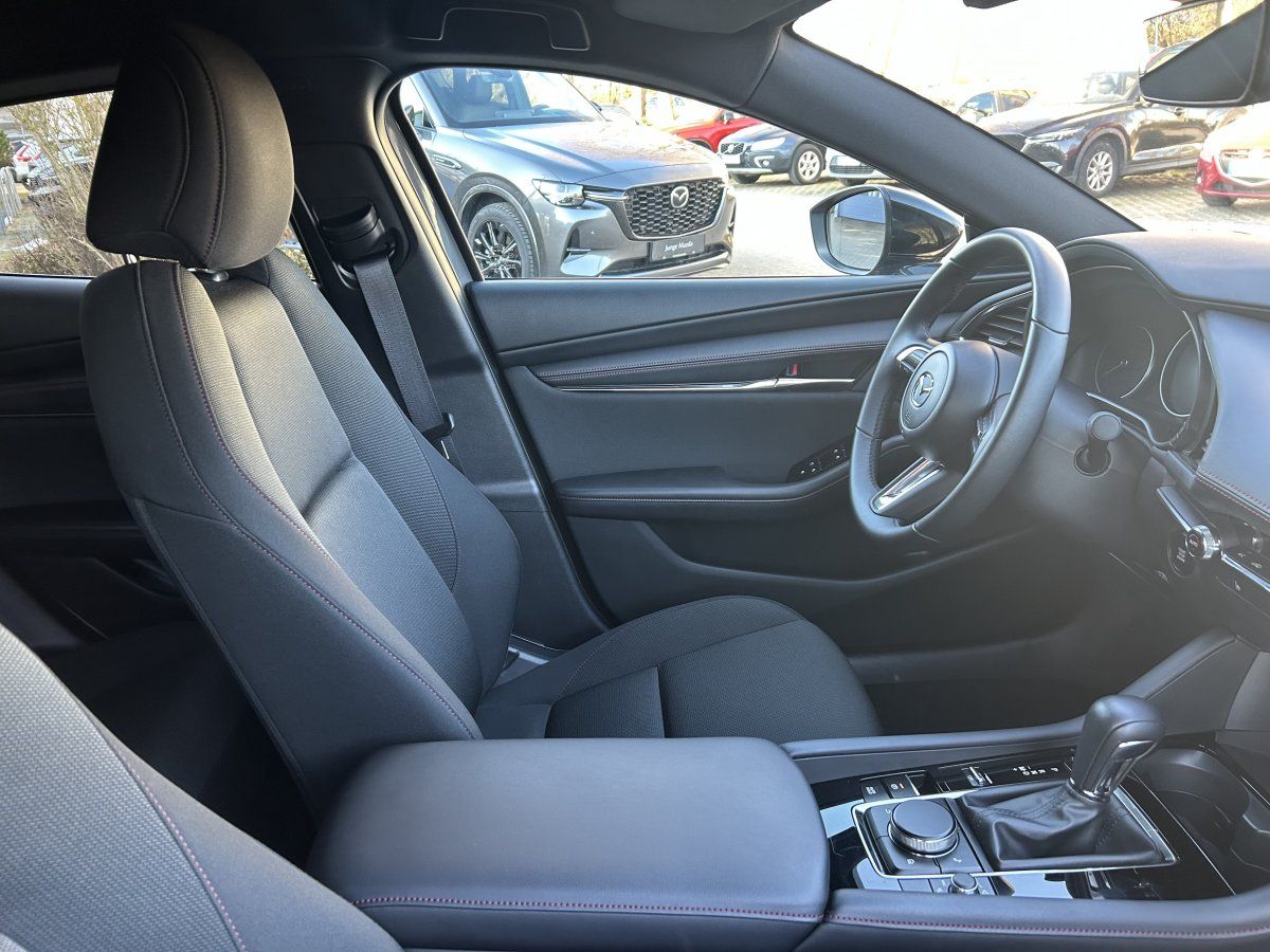 Mazda 3 2.5L e-SKYACTIV G 140ps 6AT FWD Homura foto 6
