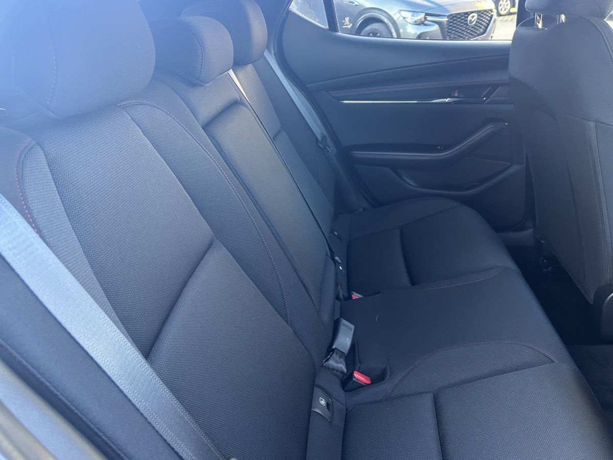 Mazda 3 2.5L e-SKYACTIV G 140ps 6AT FWD Homura foto 7