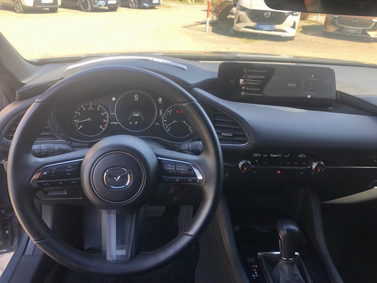 Mazda 3 2.5L e-SKYACTIV G 140ps 6AT FWD Takumi foto 11
