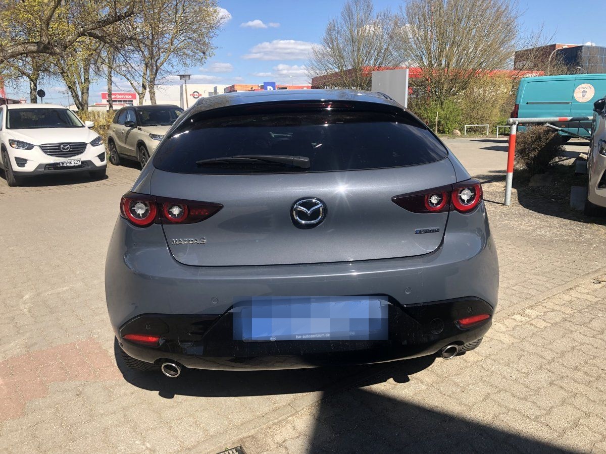 Mazda 3 2.5L e-SKYACTIV G 140ps 6AT FWD Takumi foto 4
