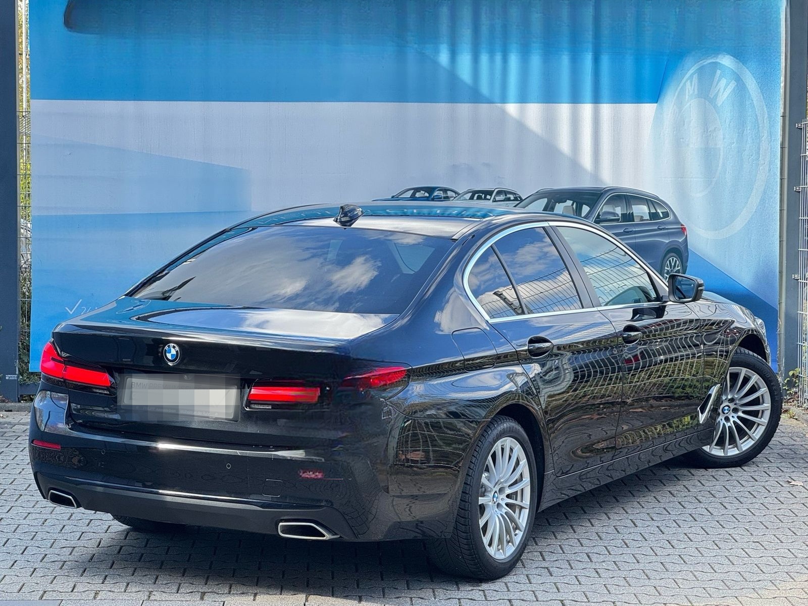 BMW 520d Limousine St-Hzg ACC LC-Pro Memorysitze RFK foto 3