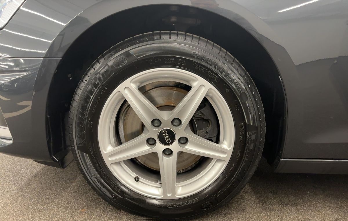 Audi A4 Avant 35 TDI S tr. MATRIX NAVI ACC HUD PANO foto 15