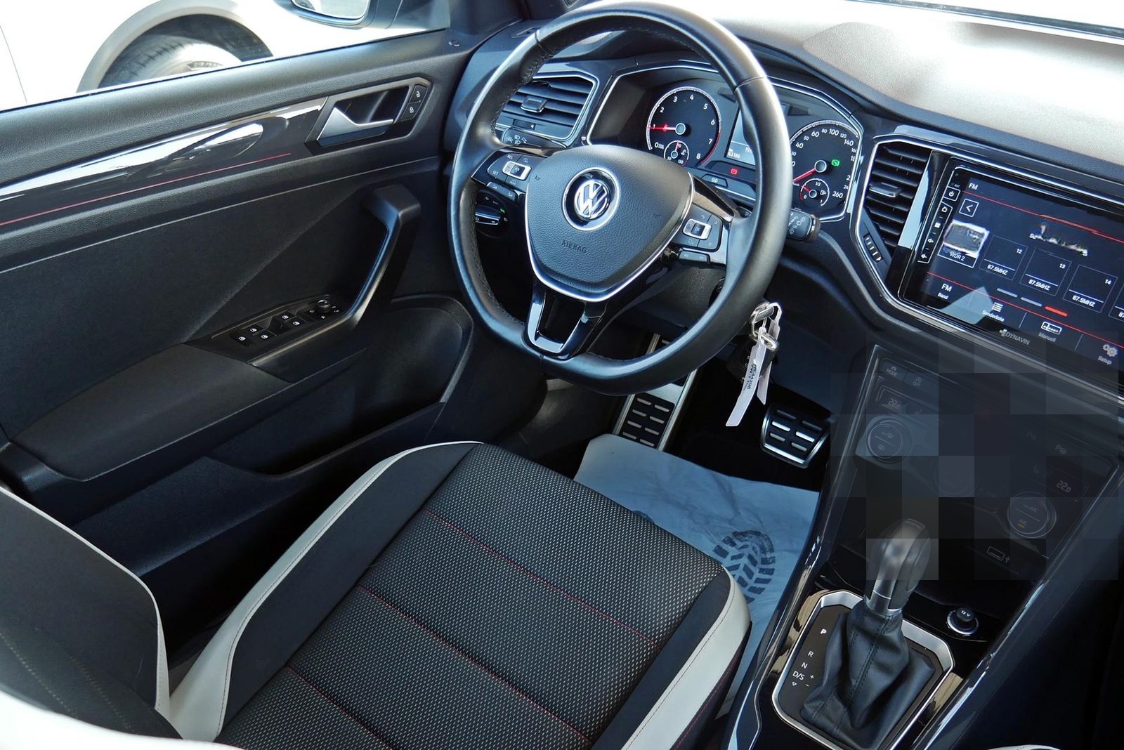 Volkswagen T-Roc 1.5 TSI DSG Sport LED Assistenzpaket DCC foto 11