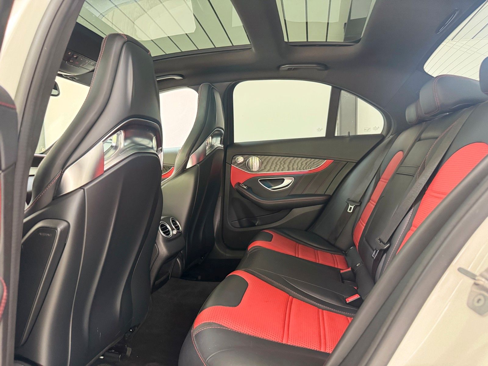 Mercedes-Benz C 63 S AMG*Burmester*Pano*Perform.Sitze foto 11