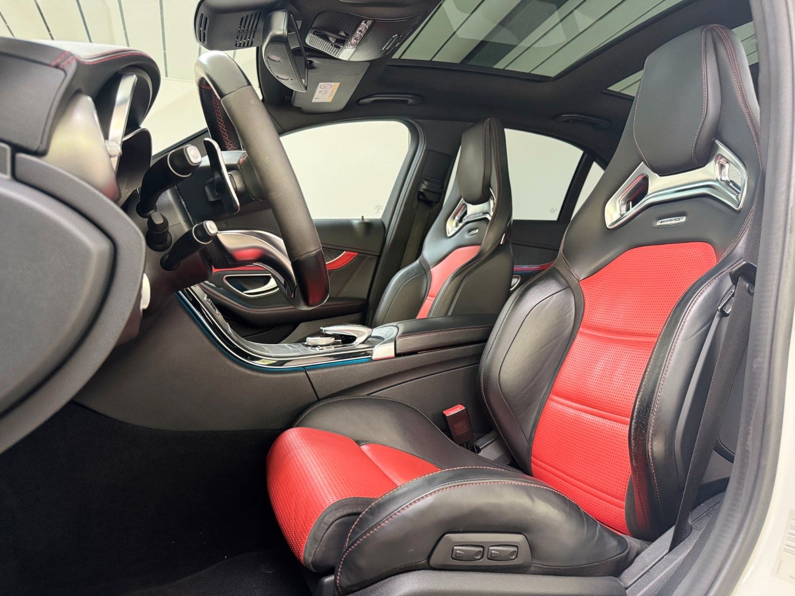 Mercedes-Benz C 63 S AMG*Burmester*Pano*Perform.Sitze foto 9