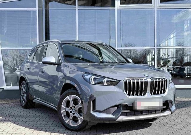 BMW X1 23 d xDrive xLine Panorama Leder AHK ACC foto 2