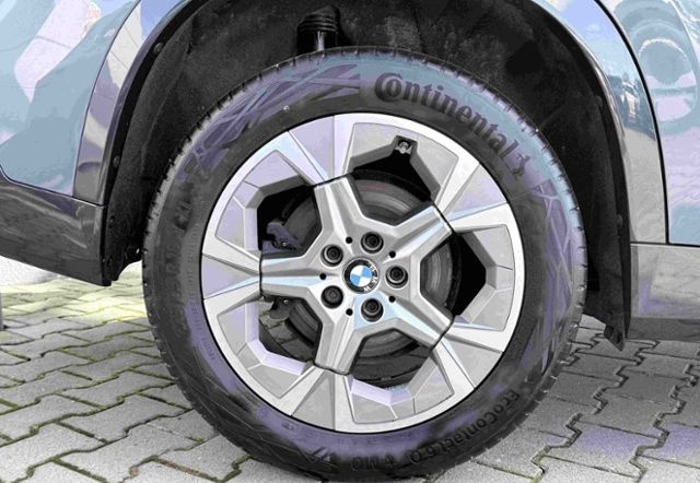 BMW X1 23 d xDrive xLine Panorama Leder AHK ACC foto 20