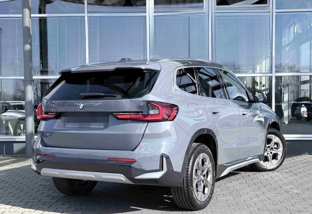 BMW X1 23 d xDrive xLine Panorama Leder AHK ACC foto 3