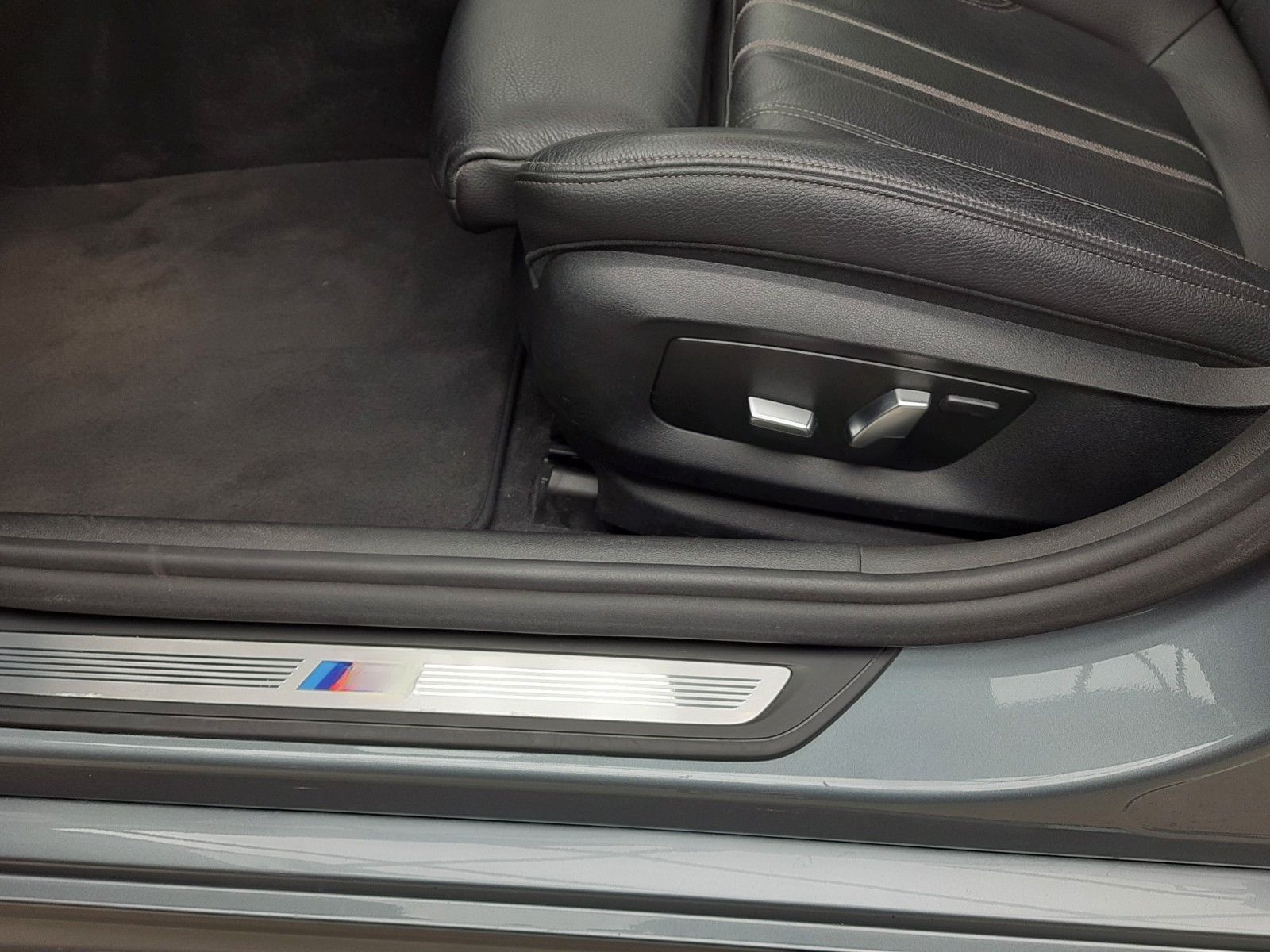BMW 520d xDrive/M Paket/S-Dach/360°Kam./LED/HuD foto 22