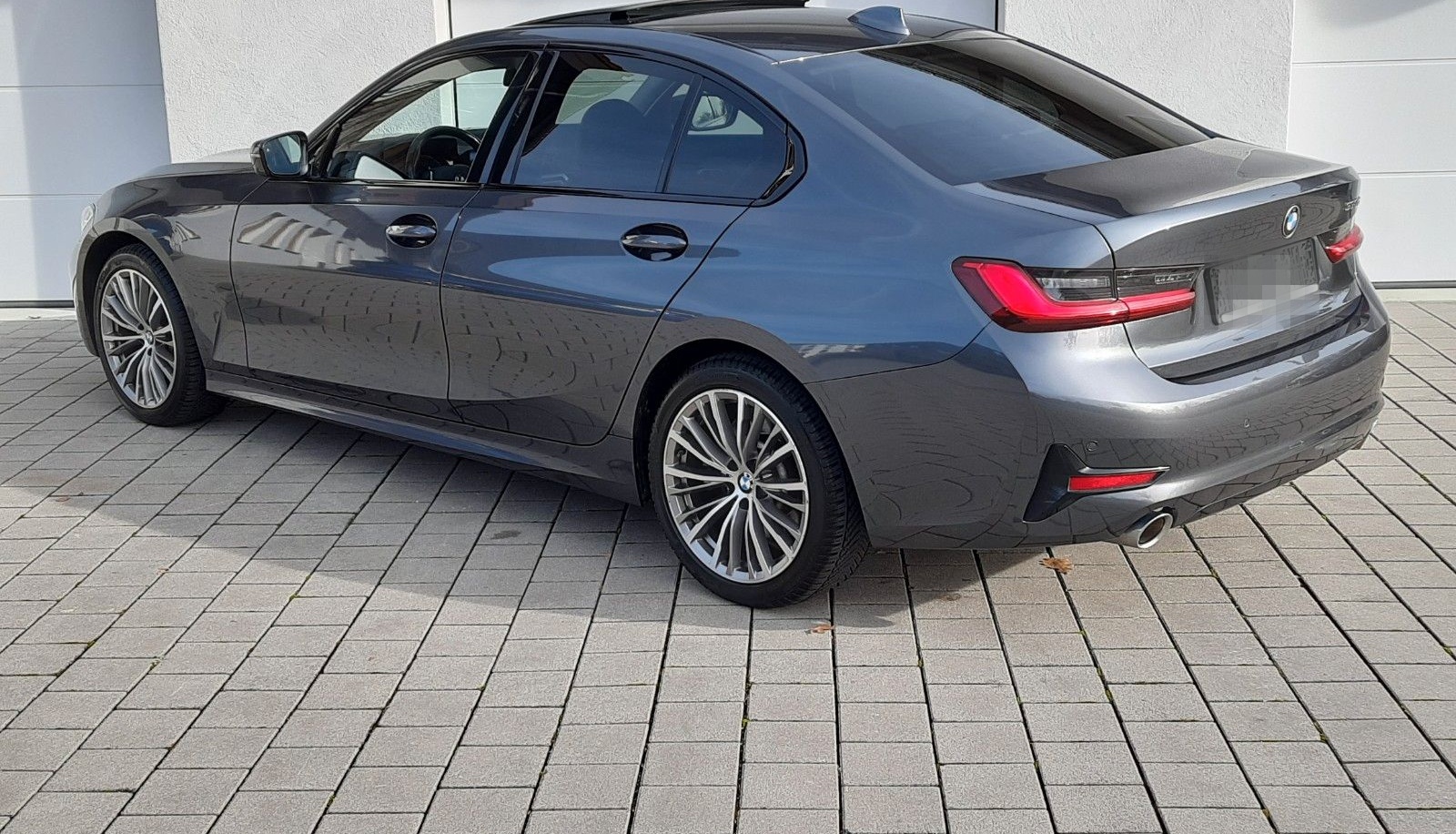 BMW 330d Limo/Sport Line/LED/SDach/LiveC/AhK foto 7