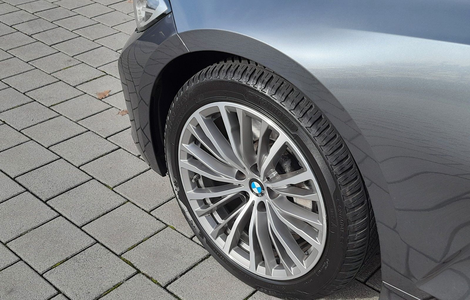 BMW 330d Limo/Sport Line/LED/SDach/LiveC/AhK foto 8