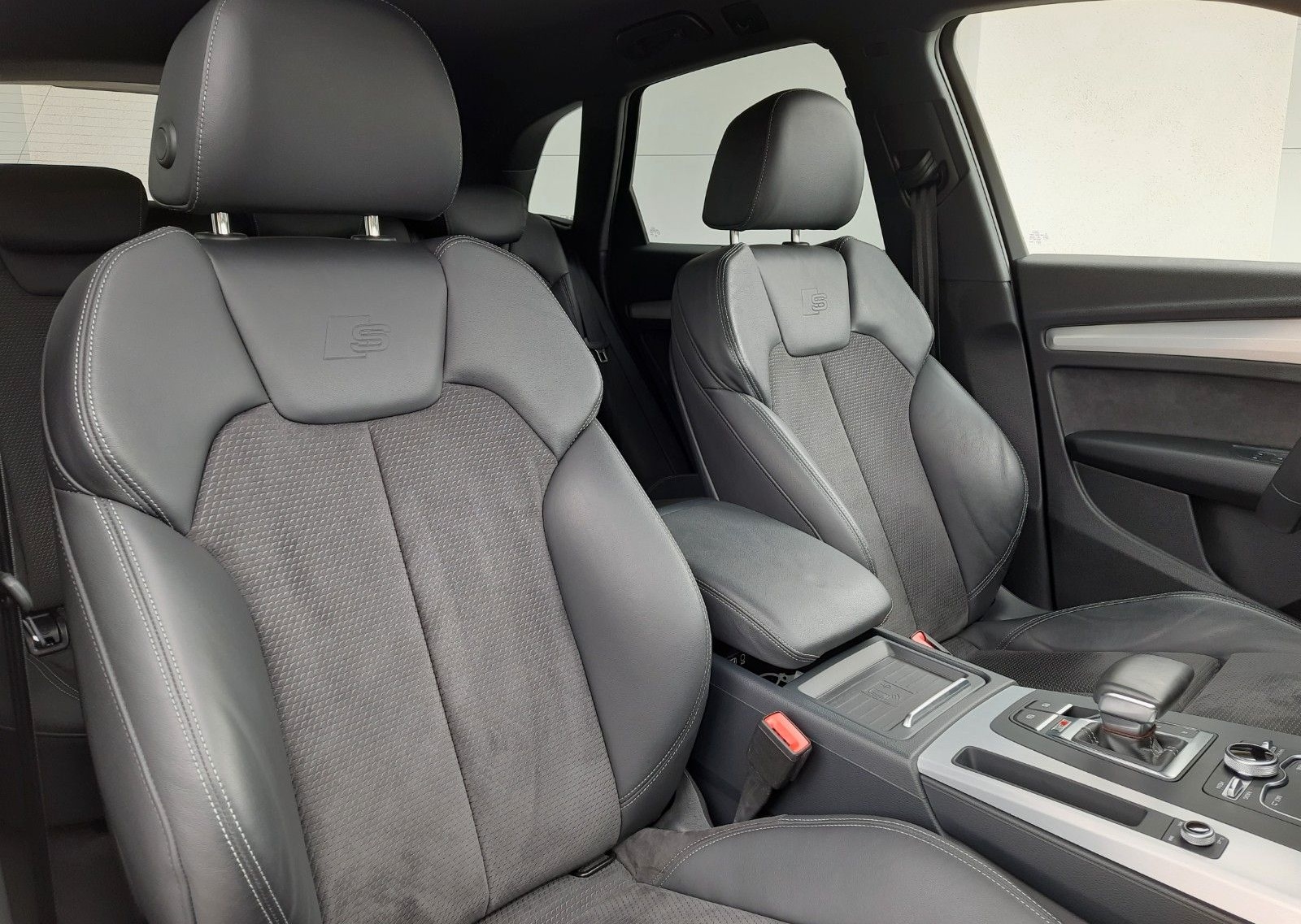 Audi SQ5 3.0 TFSI /Matrix-LED/VirtualC/360°/AhK/21" foto 14