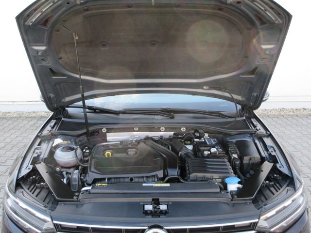 Volkswagen Passat Variant 1.5 TSI LED/NAVI+VZE+RFK/BUSINNES foto 11