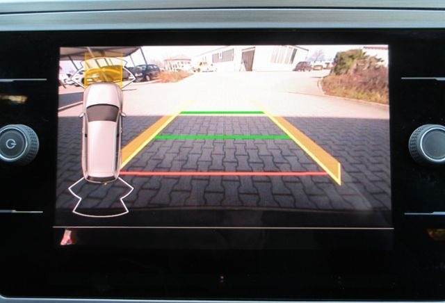 Volkswagen Passat Variant 1.5 TSI LED/NAVI+VZE+RFK/BUSINNES foto 14