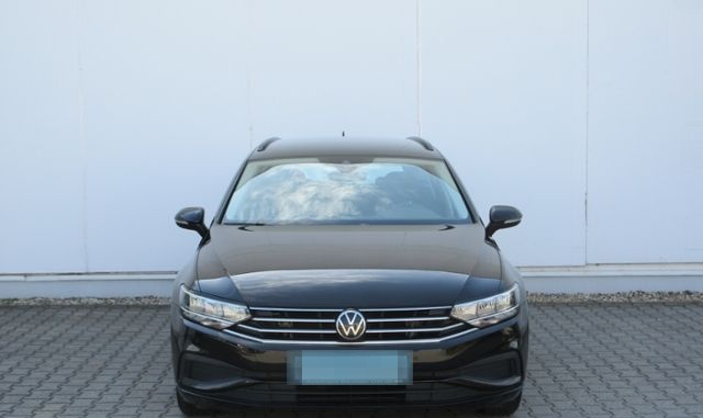 Volkswagen Passat Variant 1.5 TSI LED/NAVI+VZE+RFK/BUSINNES foto 9