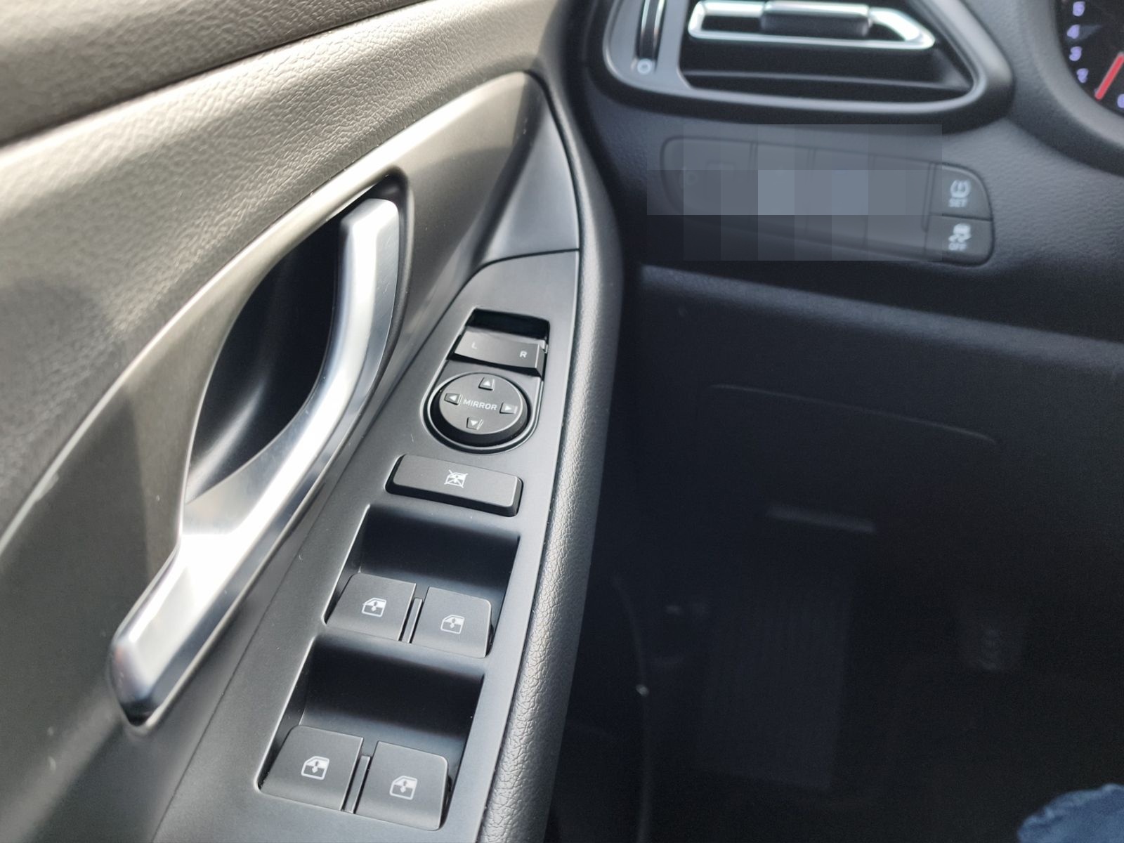 Hyundai i30 Edition 30/LED/Navi/RFK/SHZ/Keyless foto 16