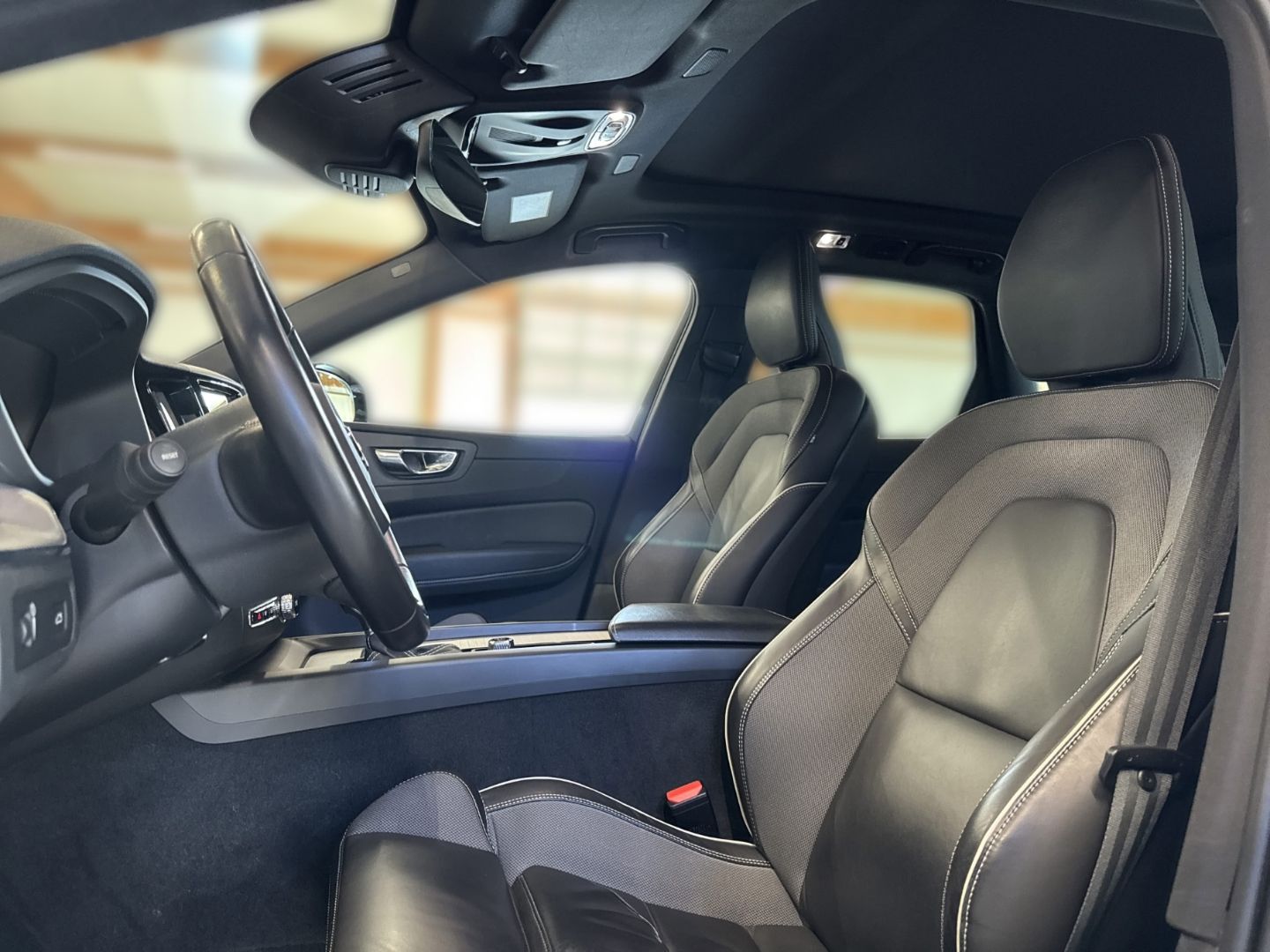 Volvo XC60 R Design AHK Pano Head-Up RFK LR-Hzg. Shz. foto 5