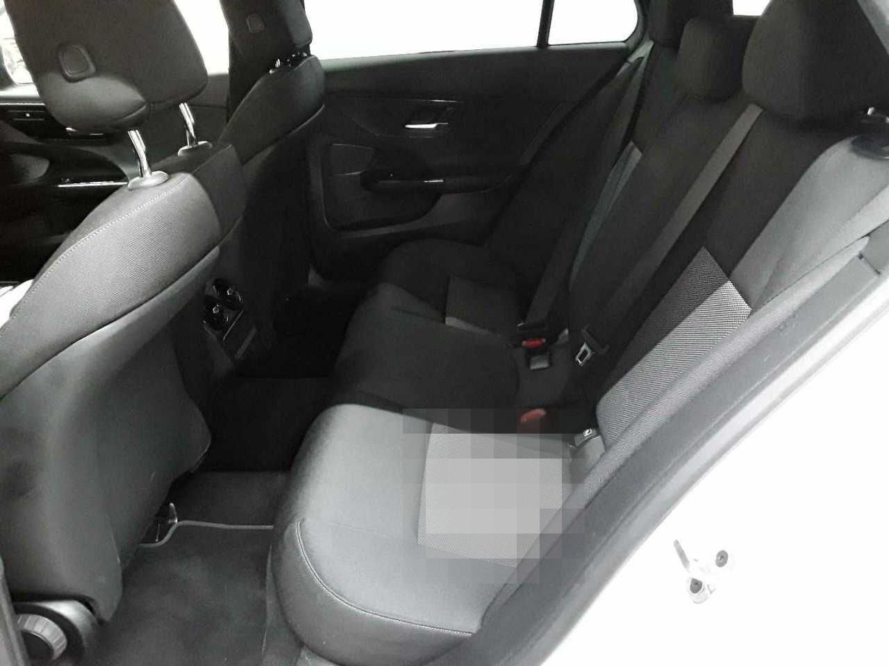 Mercedes-Benz C 300 e T 9G-PANO AHK DIS AssiP KomfP foto 7