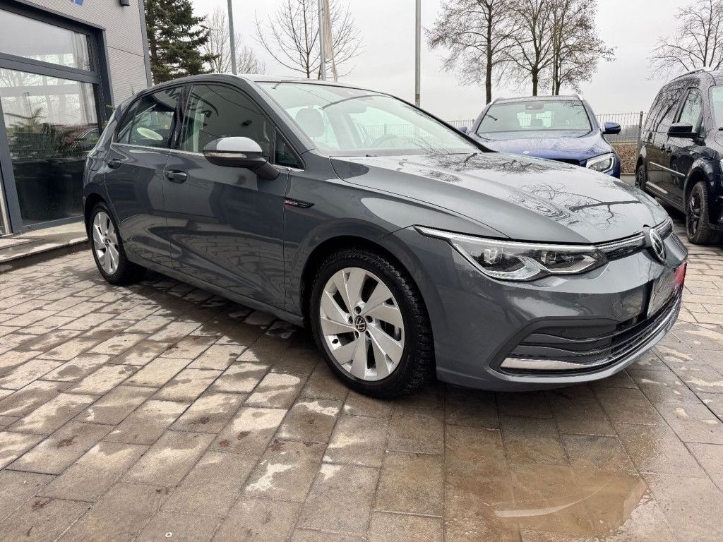 Volkswagen Golf VIII Lim. Style *MASSAGE/SCHIEBEDACH/ACC* foto 3