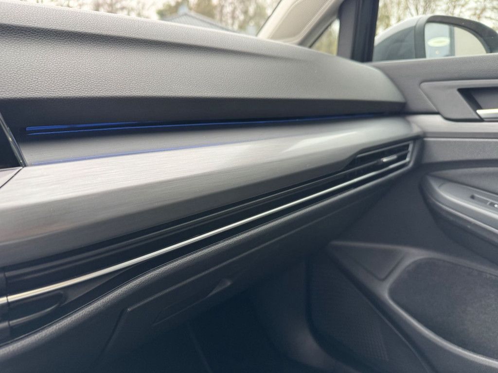 Volkswagen Golf VIII Lim. Style *MASSAGE/SCHIEBEDACH/ACC* foto 22
