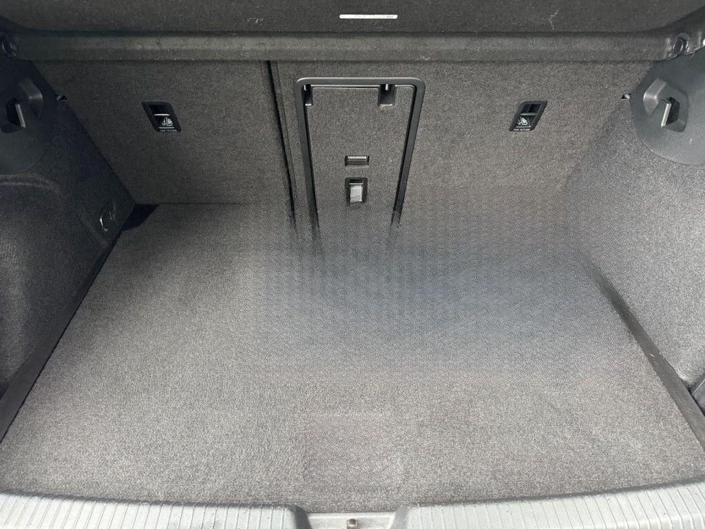 Volkswagen Golf VIII Lim. Style *MASSAGE/SCHIEBEDACH/ACC* foto 25