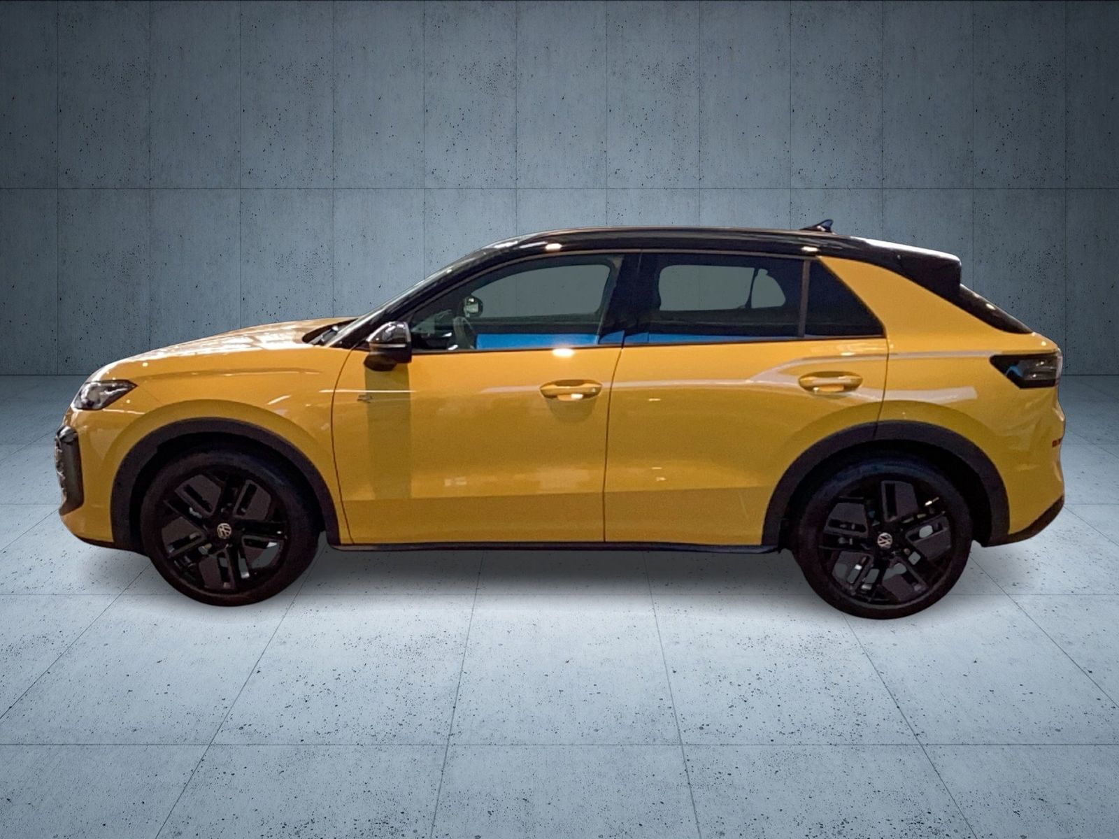 Volkswagen T-Roc R-Line 1.5 eTSI *AHK**HARMAN KARDON**PANO foto 2