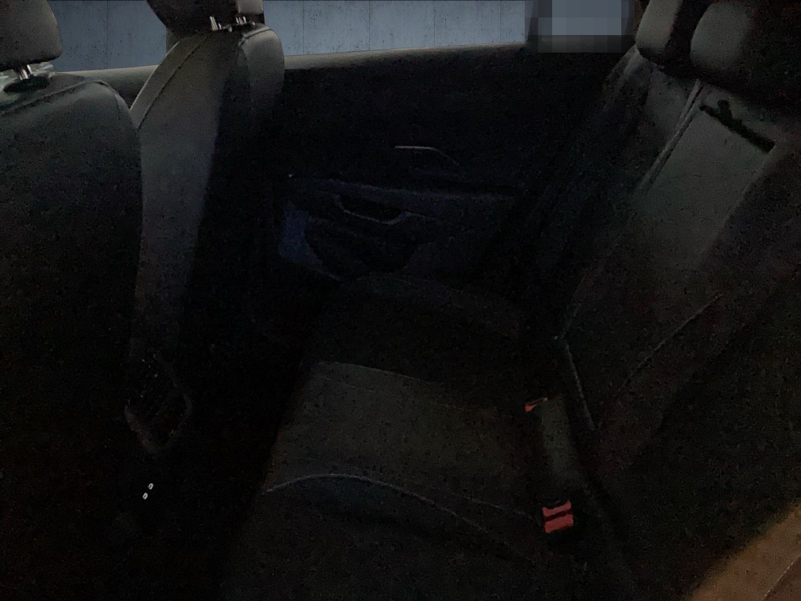 Volkswagen T-Roc R-Line 1.5 eTSI *AHK**HARMAN KARDON**PANO foto 12