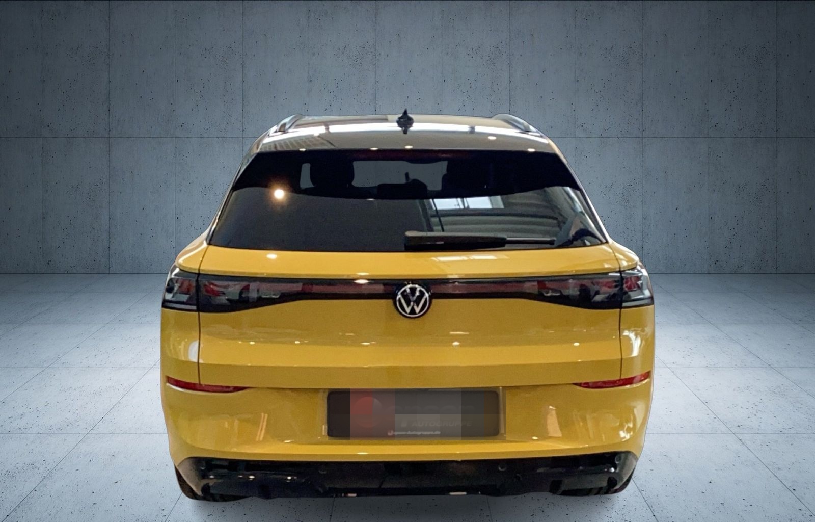 Volkswagen T-Roc R-Line 1.5 eTSI *AHK**HARMAN KARDON**PANO foto 4