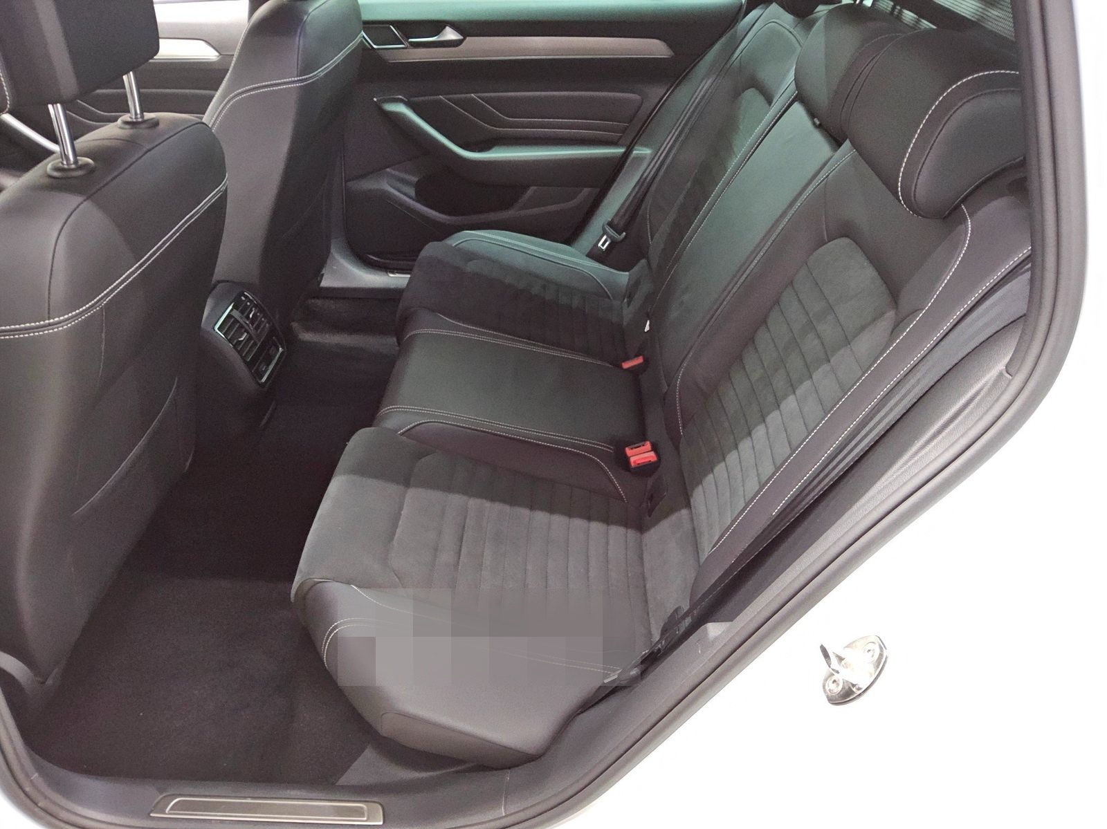 Volkswagen Passat Var. 2.0 TDI Elegance Navi Matrix AID RfK foto 13