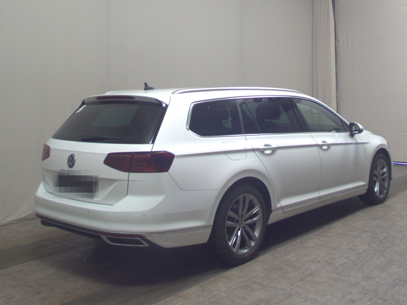 Volkswagen Passat Var. 2.0 TDI Elegance Navi Matrix AID RfK foto 4