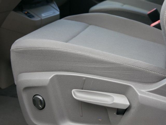 Volkswagen Multivan 2.0 TDI DSG Life AHK DigCockpit PDC Sth foto 12
