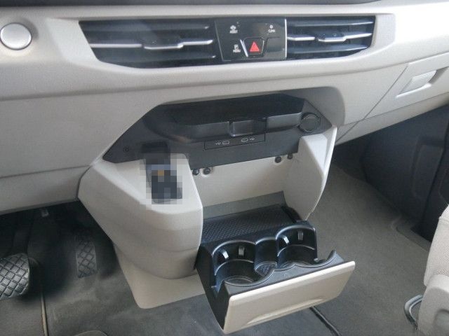 Volkswagen Multivan 2.0 TDI DSG Life AHK DigCockpit PDC Sth foto 14