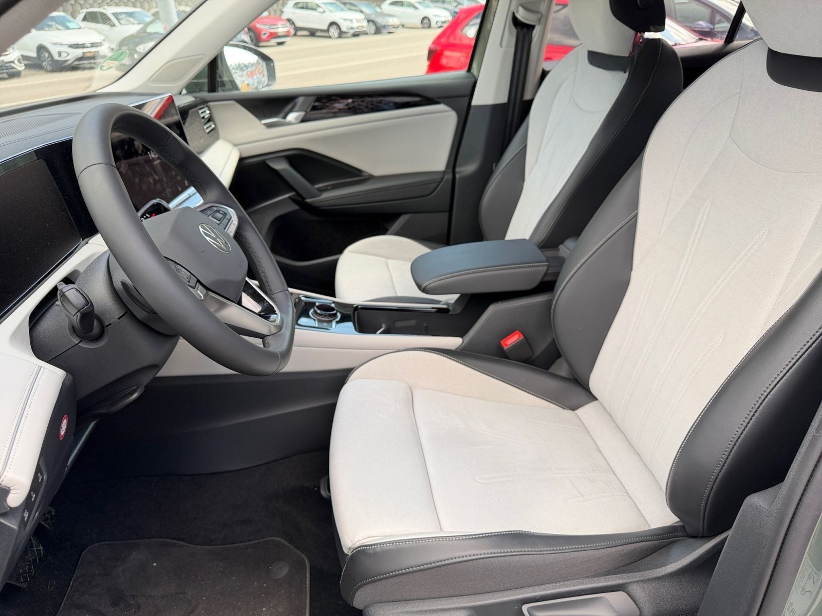 Volkswagen Tiguan 2.0 TSI Elegance 4M DSG AHK Kamer Navi LE foto 7
