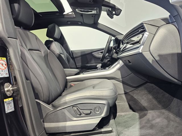 Audi Q8 50 TDI S Line Pano Matrix Softc.Hud Belüf 360 foto 18