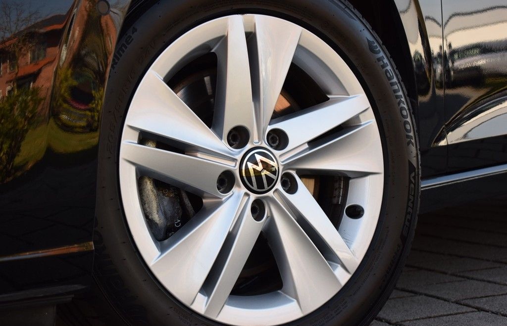 Volkswagen Golf VIII Variant TDI 2.0 *Life*Matrix*AHK*Pano* foto 25