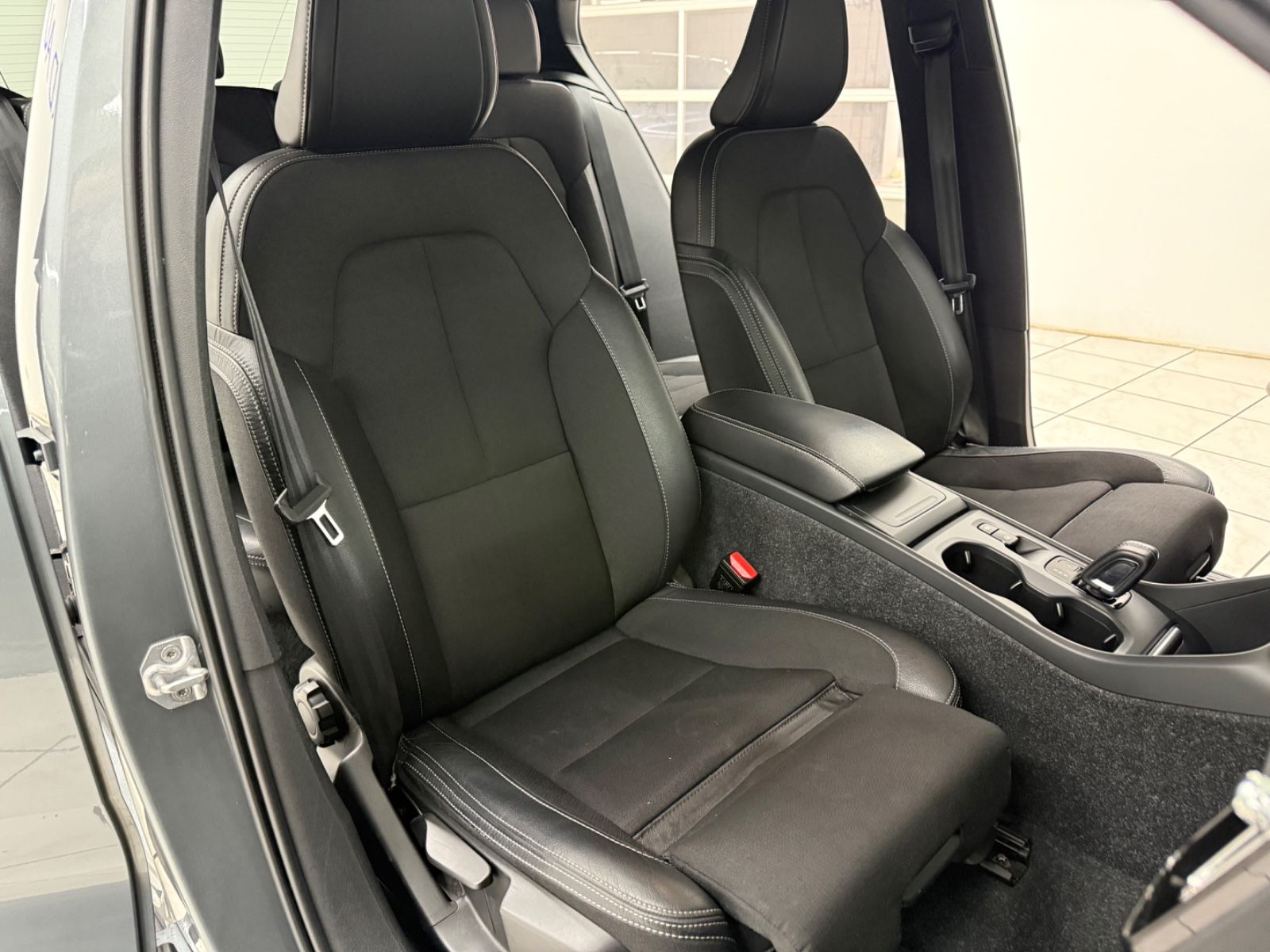 Volvo XC40 Momentum 2WD*Kamera*Navi*LED*PDC*H&K foto 14