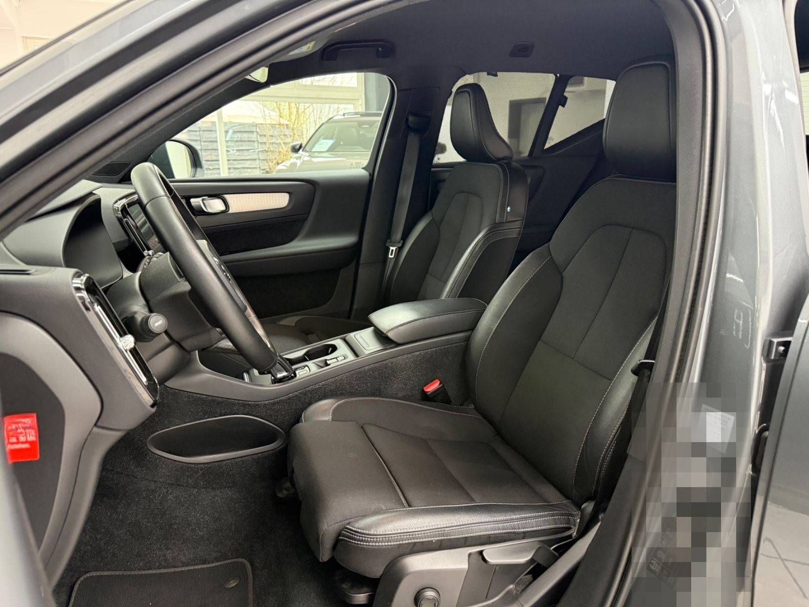 Volvo XC40 Momentum 2WD*Kamera*Navi*LED*PDC*H&K foto 16