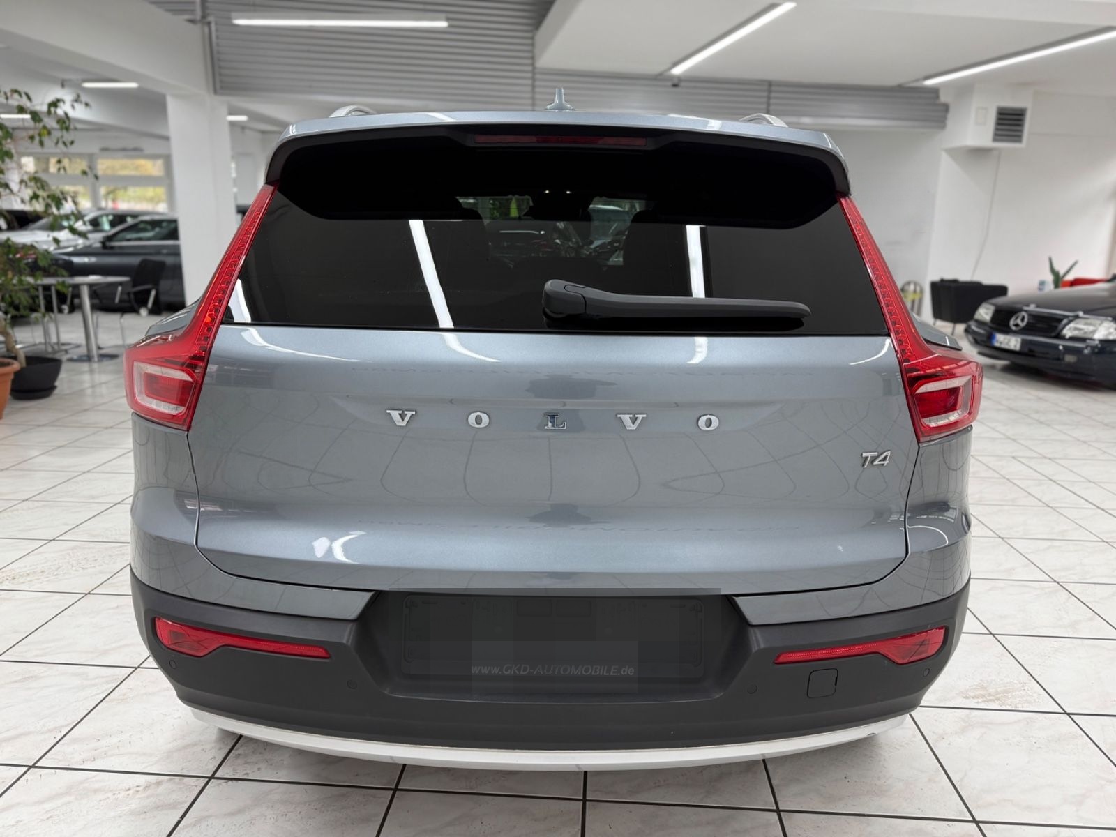 Volvo XC40 Momentum 2WD*Kamera*Navi*LED*PDC*H&K foto 4
