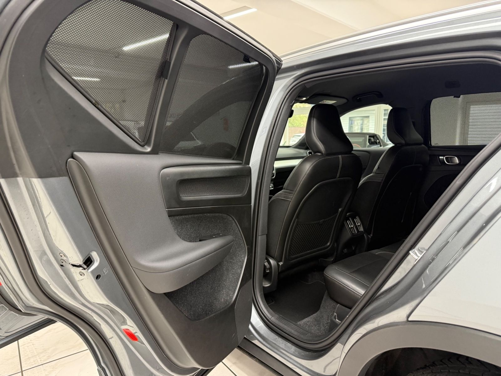 Volvo XC40 Momentum 2WD*Kamera*Navi*LED*PDC*H&K foto 9