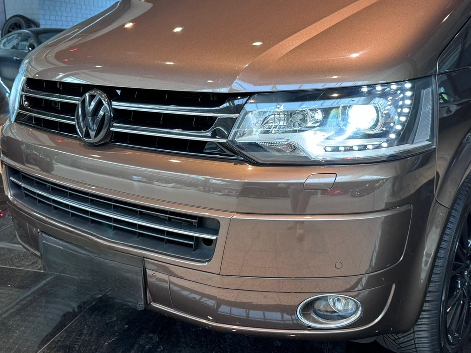 Volkswagen T5 Multivan Highline Leder Sthzg "Motor neu" AHK foto 3