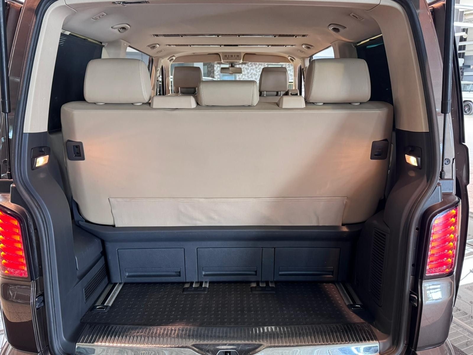 Volkswagen T5 Multivan Highline Leder Sthzg "Motor neu" AHK foto 39